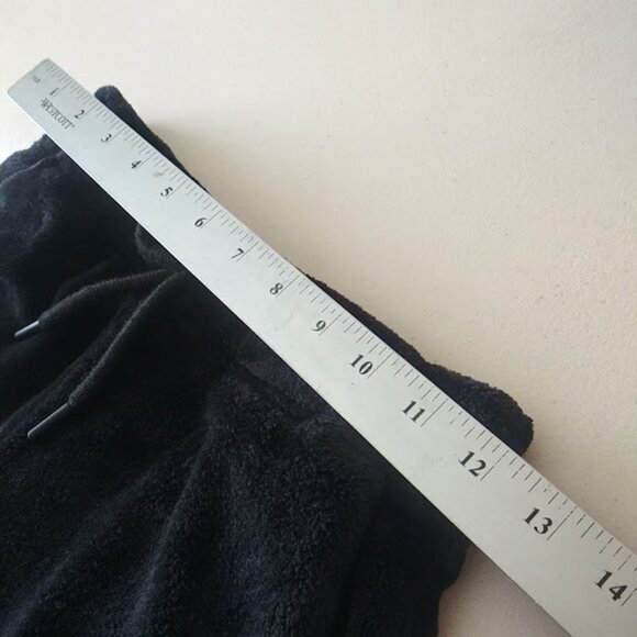 Free Haven girl's size 12 black fleece pants - Picture 7 of 11